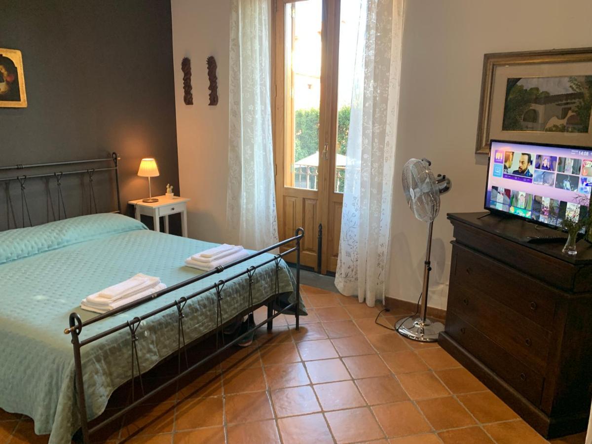 Villa Casa Gino Petrulli Etna, Con Piscina